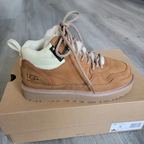 UGGHighland Hi GTXWaterproof Sneakers
